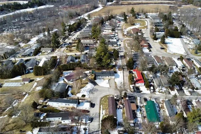 Additional image 36 of 133 Maple Cres