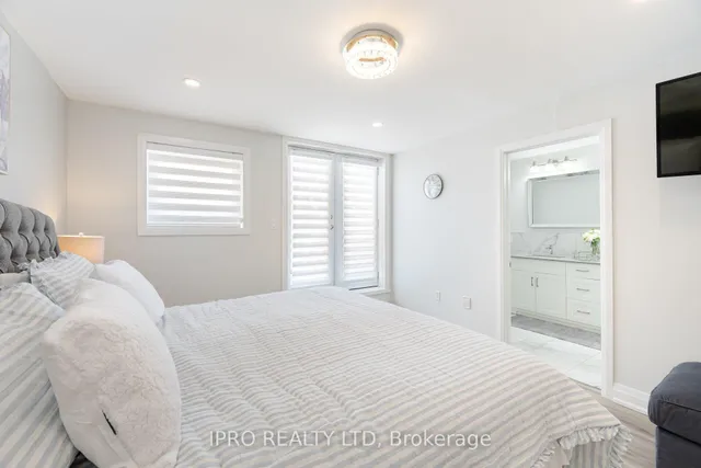 Additional image 25 of 528 Brock Ave