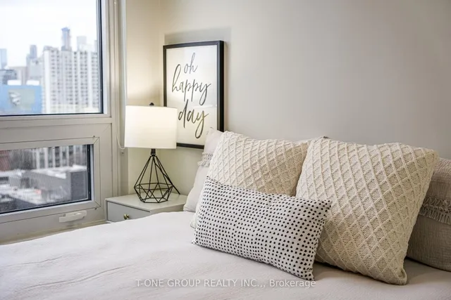 Additional image 16 of 108 Peter St Unit 1325