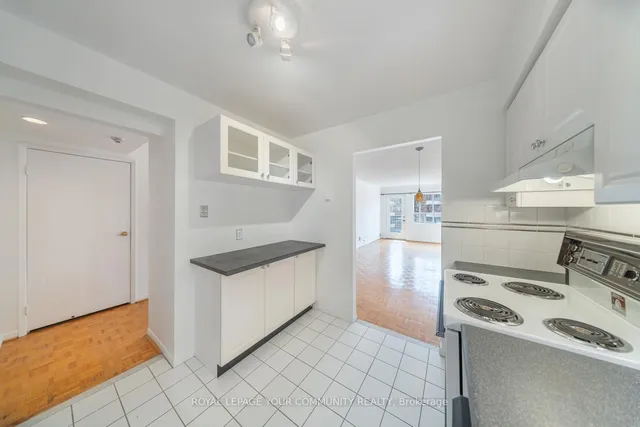 Additional image 7 of 928 Millwood Rd Unit 306