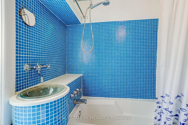 Additional image 26 of 104 Manning Ave