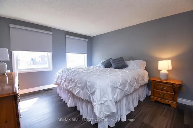 Additional image 18 of 56 Muscot Dr