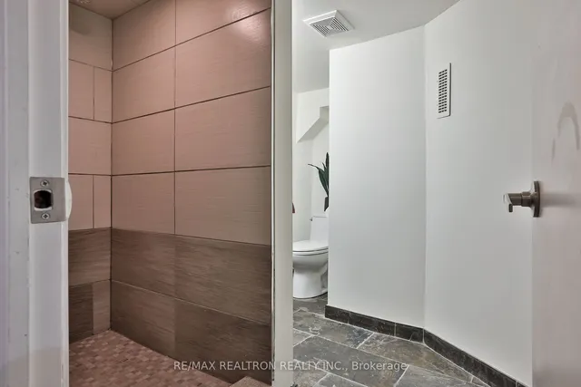 Additional image 38 of 28 Muriel Ave