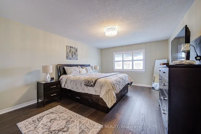 Additional image 38 of 119 Hazelton Ave