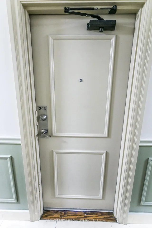 Additional image 3 of 1615 Bloor St Unit 206