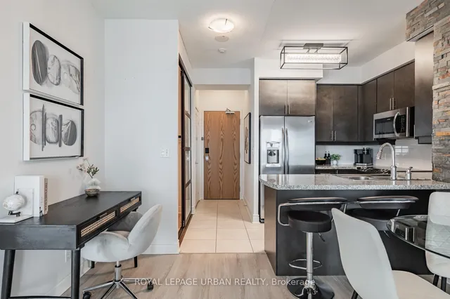 Additional image 2 of 1910 Lakeshore Blvd Unit 1205
