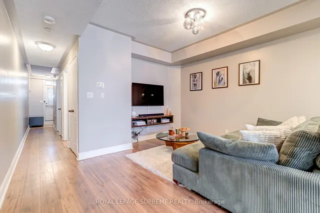 Additional image 10 of 184 Wiltshire Ave