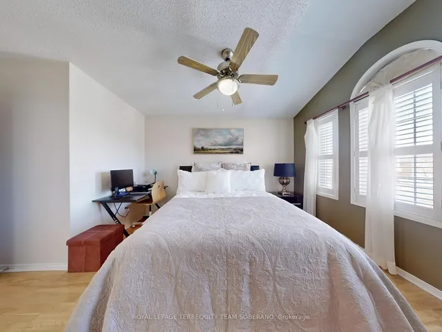 Additional image 26 of 4 Dunlop Crt