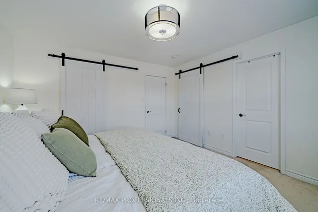 Additional image 31 of 297 Fellowes Cres