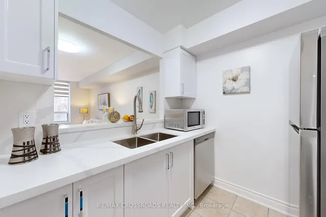 Additional image 12 of 18 Sommerset Way Unit 310