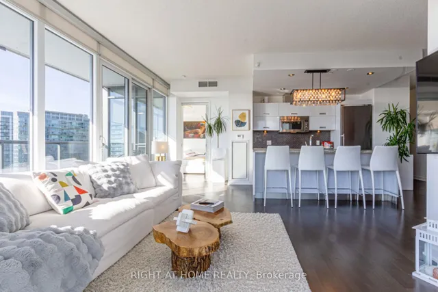 Additional image 10 of 88 Park Lawn Rd Unit 2605