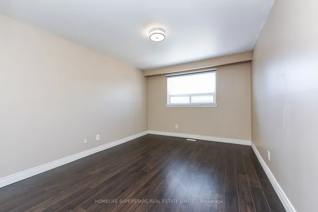 Additional image 21 of 3424 Laddie Cres