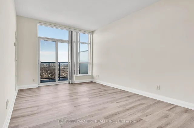 Additional image 15 of 151 Village Green Sq Unit PH09