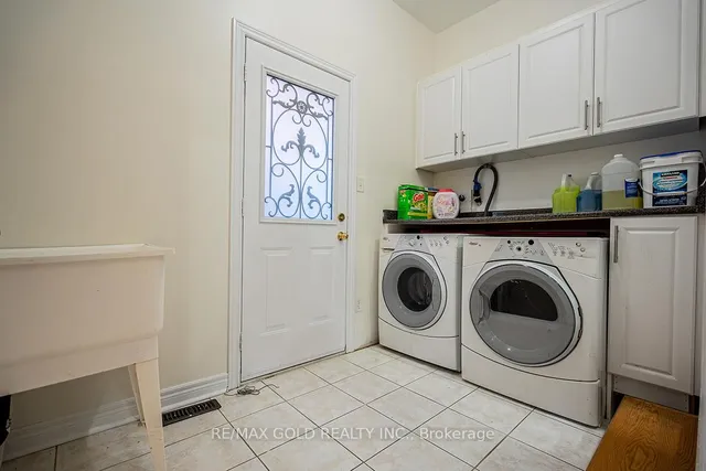 Additional image 17 of 17 Yellow Pine Rd