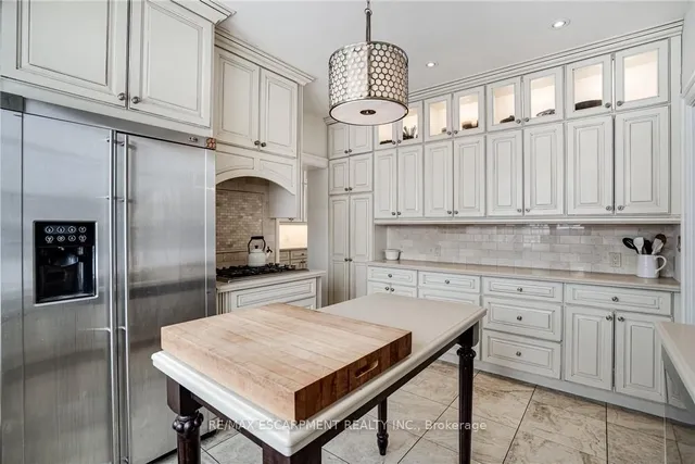 Additional image 16 of 7 St. James Pl