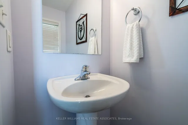 Additional image 4 of 515 Beaumont Cres