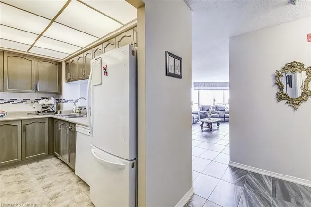 Additional image 6 of 495 Highway No. 8 Unit 510