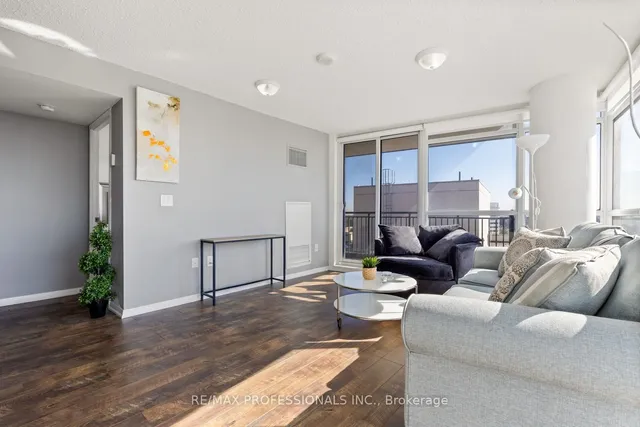 Additional image 4 of 800 Lawrence Ave Unit 1014