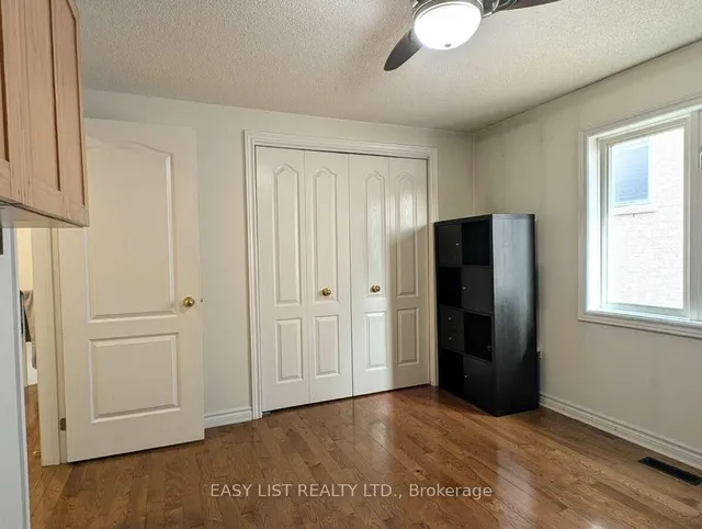 Additional image 26 of 12 Strathroy Cres