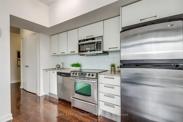 Additional image 14 of 33 Charles St Unit 2009