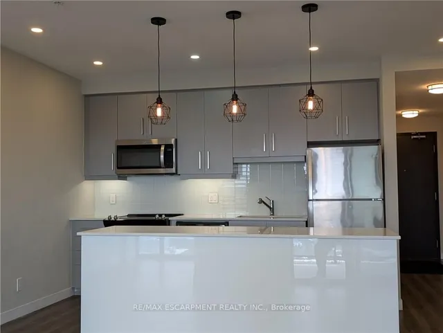 Additional image 12 of 15 Queen St Unit 1707