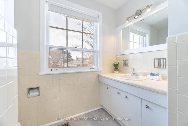 Additional image 25 of 37 Thicket Rd