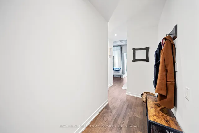 Additional image 4 of 95 Bathurst St Unit 221