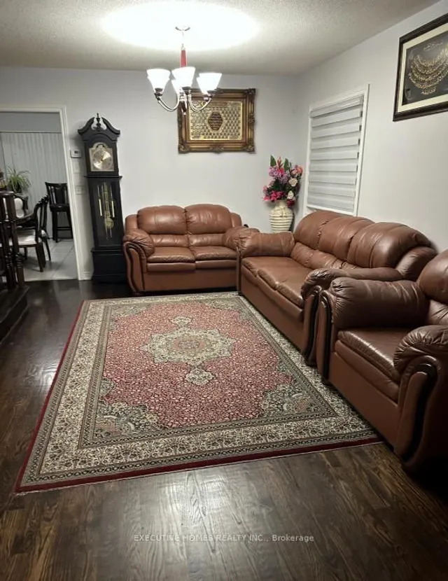 Additional image 3 of 66 Lexington Rd