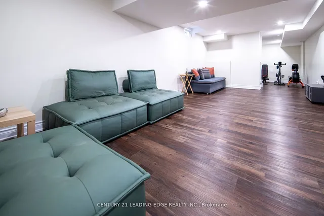 Additional image 26 of 60 Sundance Cres