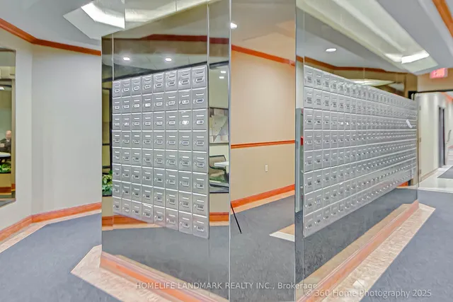 Additional image 31 of 633 Bay St Unit 1703