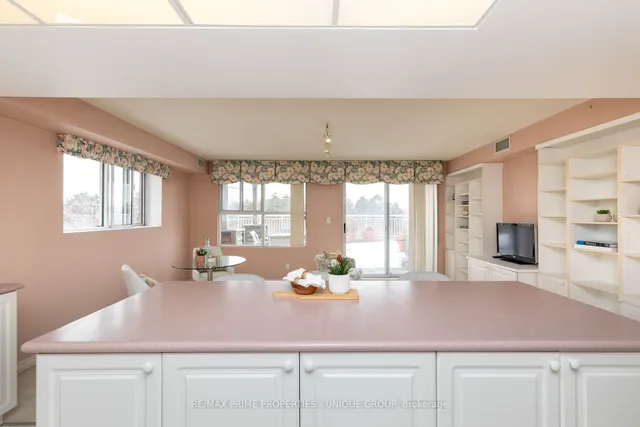 Additional image 18 of 18 Concorde Pl Unit 415