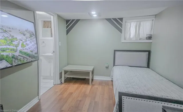 Additional image 21 of 24 Goldwin Ave