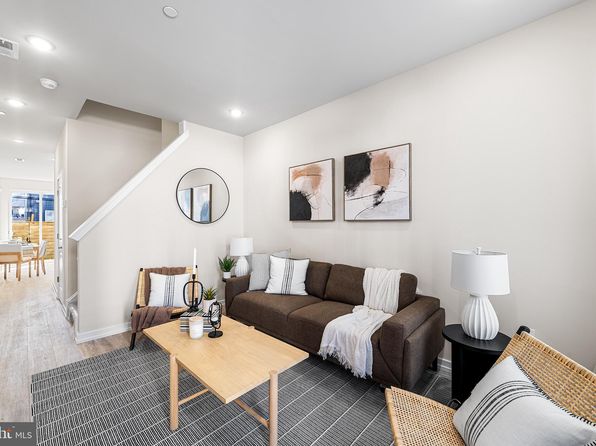 2112 N Franklin St, Philadelphia, PA 19122