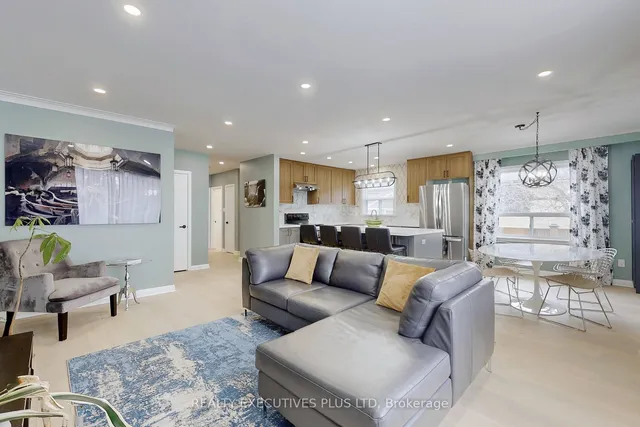 Additional image 11 of 6 Azrock Rd