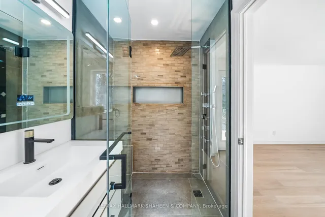 Additional image 29 of 27 Christine Cres