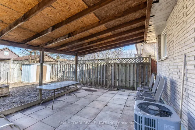 Additional image 28 of 319 Weir St