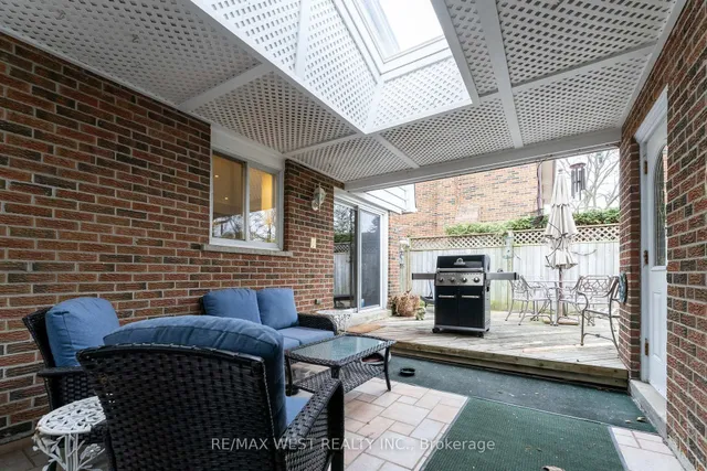 Additional image 40 of 67 Hornshill Dr