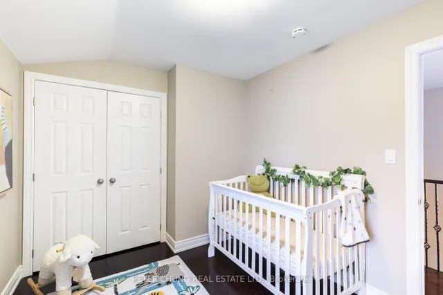 Additional image 26 of 14 Laurel Ave