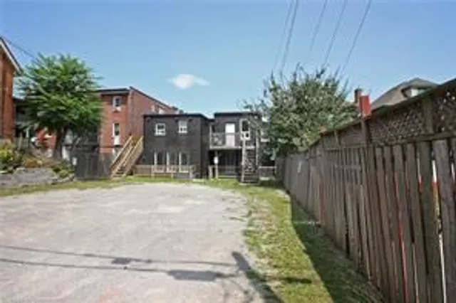 Additional image 3 of 590 Main St