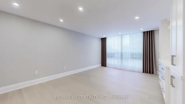 Additional image 16 of 240 Heath St Unit 801