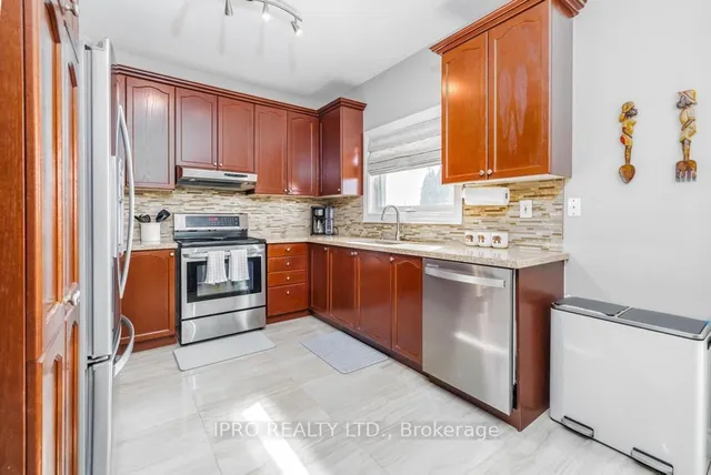 Additional image 16 of 62 Masters Green Cres