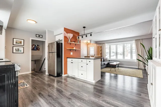 Additional image 11 of 157 Fielding Cres