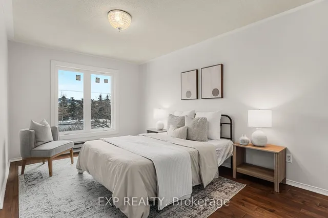 Additional image 21 of 53 Wickstead Crt