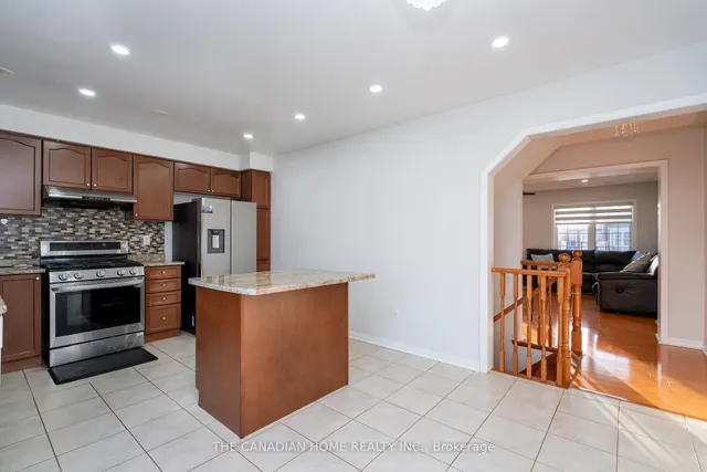 Additional image 20 of 72 Colonel Frank Ching Cres