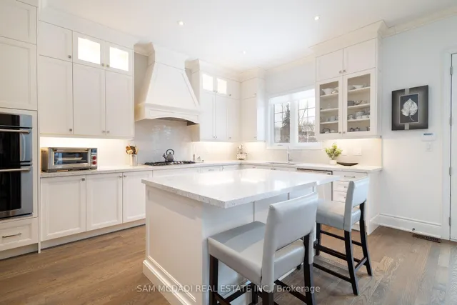 Additional image 10 of 317 La Rose Ave