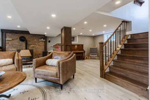 Additional image 25 of 31 Durham Rd