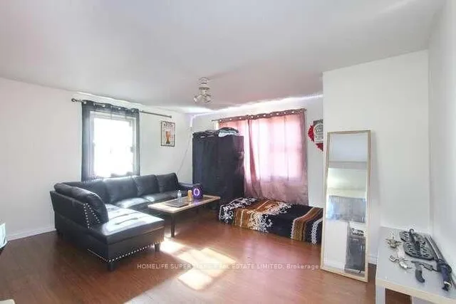 Additional image 23 of 99 Woodward Ave