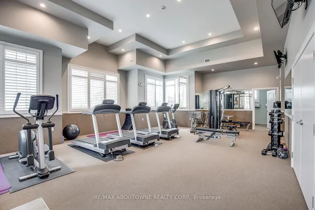 Additional image 45 of 1470 Main St Unit 401