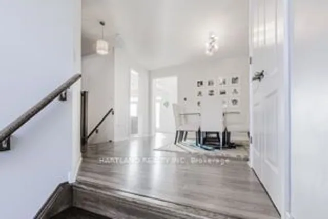 Additional image 3 of 40 ALDGATE Ave