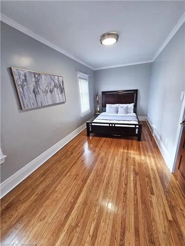 Additional image 10 of 34 Connaught Ave